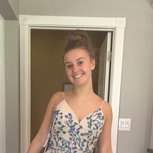 Meet your Posher, Olivia